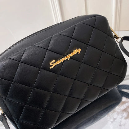 Diamond-shaped quilted zipper square bag,  fashionable casual