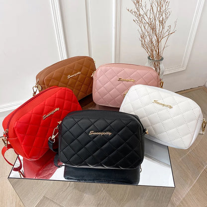 Diamond-shaped quilted zipper square bag,  fashionable casual